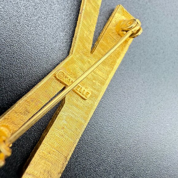 Vintage Mamselle Golden Letter “K” Floral Pin Brooch Textured Finish Jewelry Acc - Picture 4 of 5